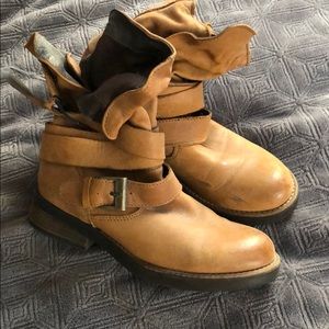 Steve Madden boots